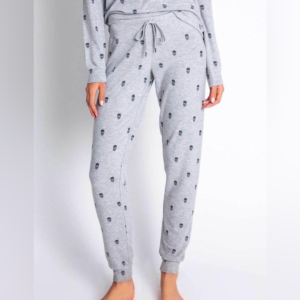 PJ SALVAGE - Minimalist Grey Skulls Joggers Pajama Sweapants Size Large